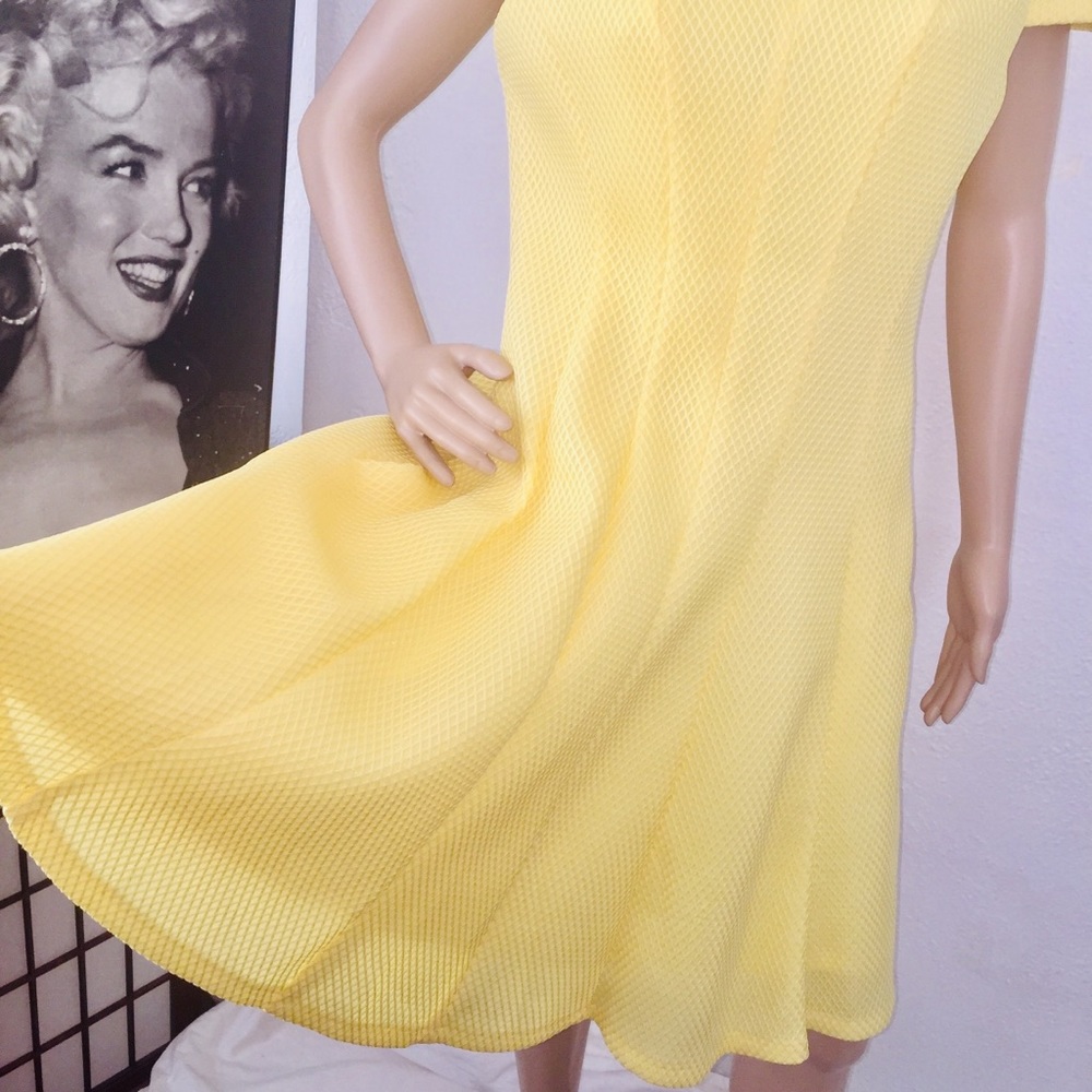 10039 yellow dress for ladies size  M